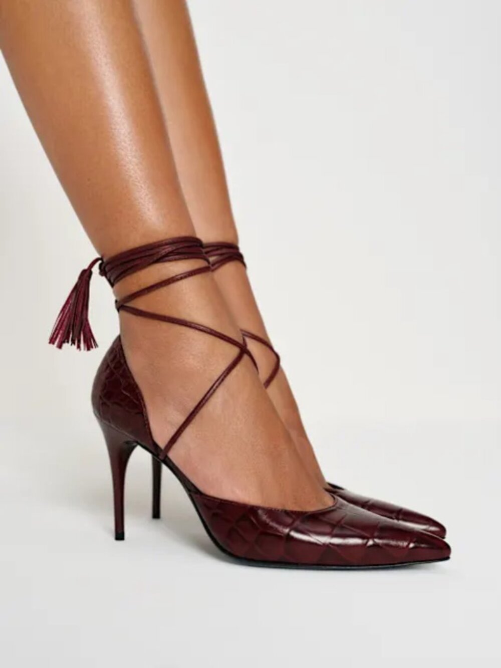 Reformation - Julia Tassel Pump in Ruby Croc Leather Size 7
